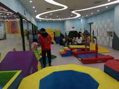 -美国谷斯妈妈早教中心 (陆家嘴店)