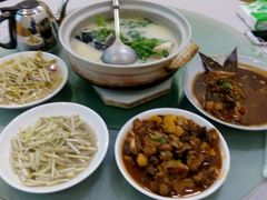 -天乐农家鱼头王(天目湖店)