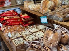 -秀云俄罗斯列巴屋(军星小区店)
