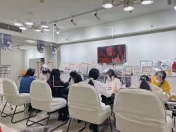 -槿里日式美甲工作室