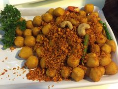 -新大咀港式茶餐厅(宝山万达店)