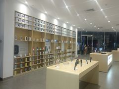 -华为授权体验店(中山公园来福士)