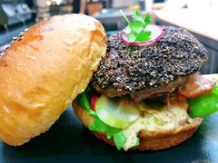 -HIGH FIVE哈福手工汉堡(桂林路店)