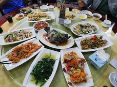 -四川小胡子海鲜(丁村万人海鲜广场店)