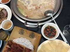 -老来福·非遗酸汤兔(凯旋路店)