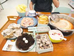 -老何家后安粉·糟粕醋海鲜火锅(三亚湾椰梦长廊店)