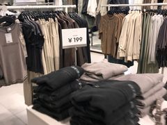 -H&M(天一广场店)