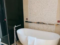 -兰州皇冠假日酒店