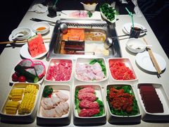 -海底捞火锅鲜切牛肉主题店(长寿路店)