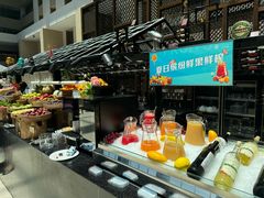 -朗丽兹自助餐厅