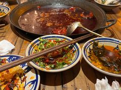 -旧街市鲜货老火锅(大光路店)