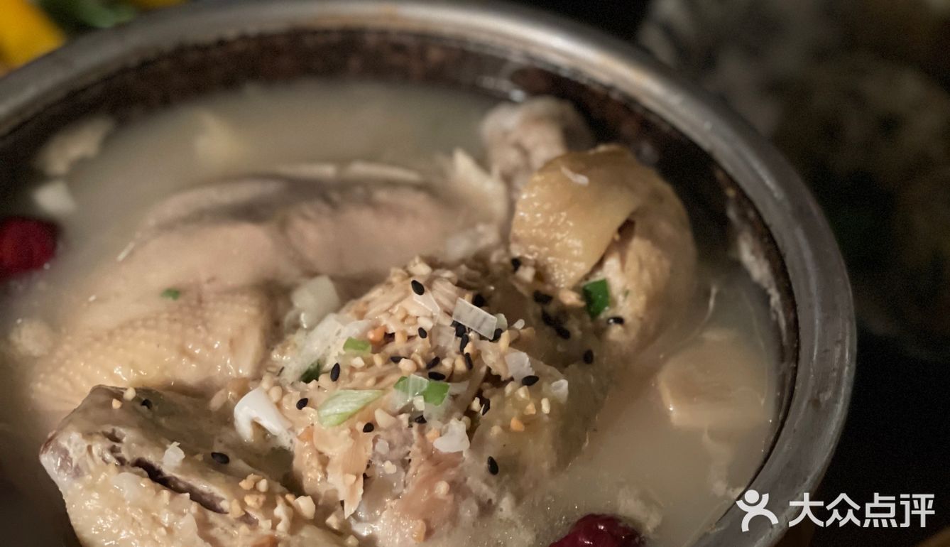 西安最高级的韩餐!溶洞风韩料氛围感jue了