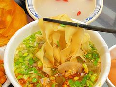 -牛一嘴·兰州牛肉面·大盘鸡(财富中心店)