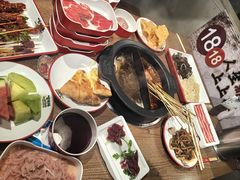 -言玖鲜火锅串串披萨自助(益田假日店)