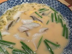 -荣家黄鱼面(前滩太古里店)