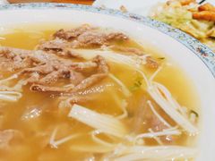锅仔酸汤肥牛-巴依老爷新疆美食(常营店)