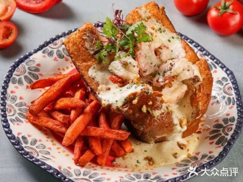 🍕拿波里窑炉披萨,薄脆饼底,浓郁芝士?