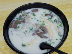 -津津老鸭粉丝馆(正东路店)