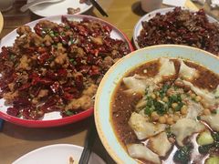 -重庆石磨豆花庄(乔庄店)