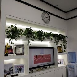 -蕾特恩专业祛痘·皮肤管理
