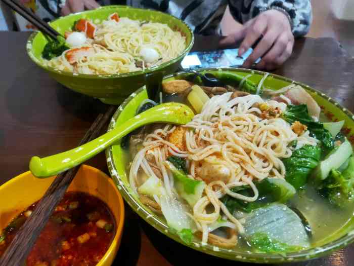 洪亮麻辣烫总店-"味道还可以的,这是第二次去了.今天只能说.