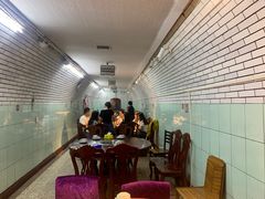 -洞庭洲·防空洞火锅·铜锅涮肉·烧烤(新百广场店)