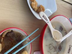 -小杨生煎(金山百联购物中心3楼店)