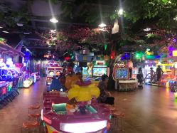 -菲菲羊乐园(临平银泰城店)