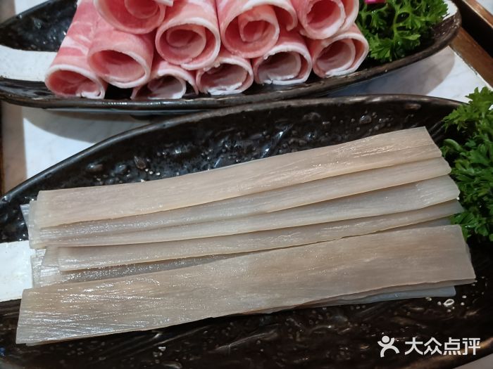 捞神煲汤火锅(云蝠大厦店)红薯宽粉图片