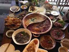 -宽巷子成都火锅(南站店)