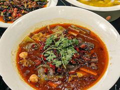 -川流不息·地道川菜·小龙虾(新松江路店)