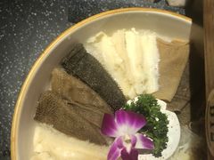 -哥老官重庆美蛙鱼头(日月光店)