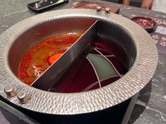 -牛YO寿喜烧·铁板烧和牛火锅自助(市府恒隆店)
