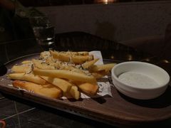 黑松露薯条-wann lounge 低温慢煮牛排·清吧