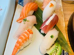 彩虹手握寿司拼盘-Hatsune隐泉日式料理(三里屯太古里店)
