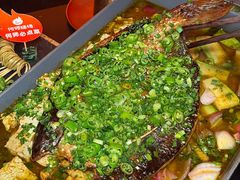 -何师烧烤Pro ·江湖川菜·小龙虾·精酿(太古里旗舰店)