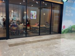 -星巴克臻选(呼和浩特维多利摩尔城店)