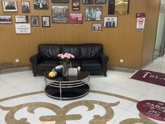-雅悦齿科(顾村公园店)
