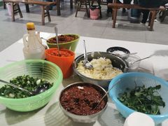自助调料区-小倪羊肉米线馆