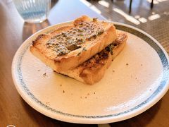 餐前蒜香法包-PIZZA BIANCA(万象城店)