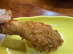 -BHC炸鸡(明洞总店)