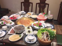 -小天鹅火锅·一线江景洪鼎旗舰店(洪崖洞店)