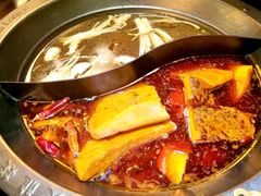 菌汤鸳鸯-大龙辣火锅·龙虾·烧烤(湖滨新天地店)