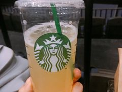 冰摇柠檬茶-星巴克臻选(济南万达店)