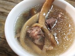 -民间瓦缸煨汤館(嵩山路店)