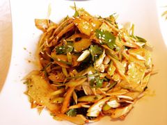 -赶海部落海鲜城(海阳路店)