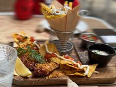 -Mark&Mars Restaurant