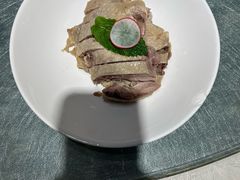 -侬佳蒸菜馆(听潮店)