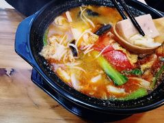 -金陵杨胖子·砂锅麻辣烫(金轮新天地店)