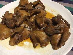 卤水汁乳鸽一只-兰桂坊粤泰美食(较场西店)